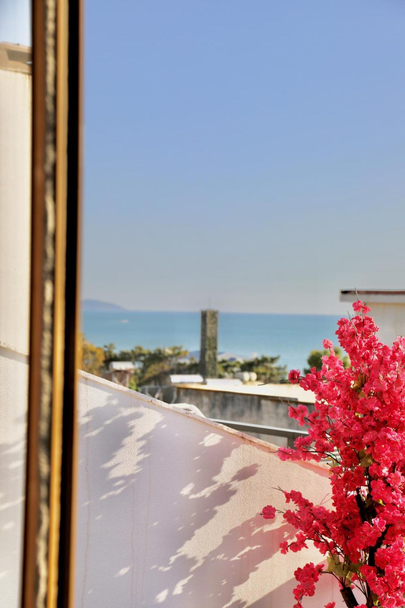 Sea View Apartments Golem (Tirana) Exterior foto